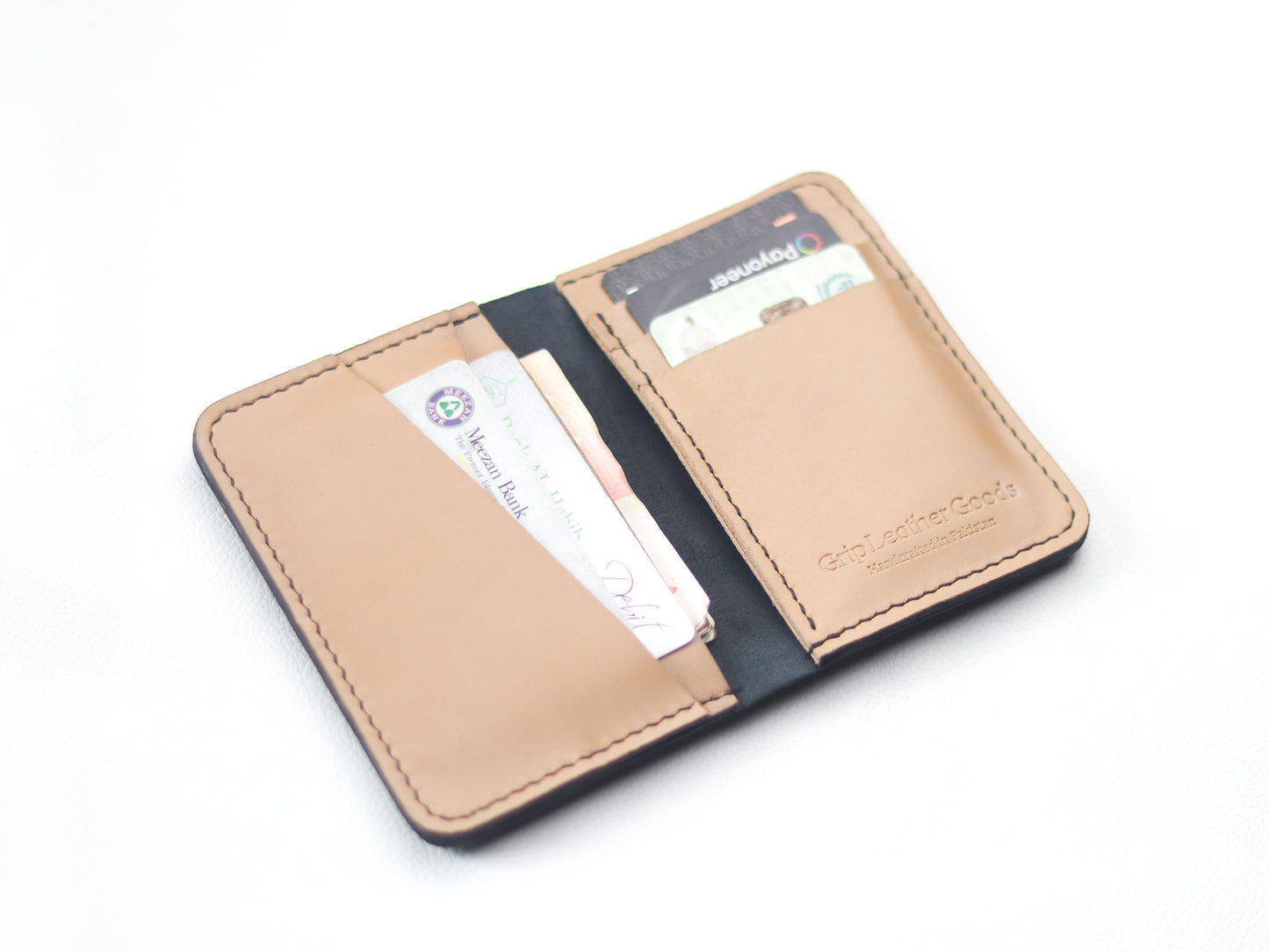 BI-FOLD SNAP WALLET CHIFFON WHITE AND BLACK