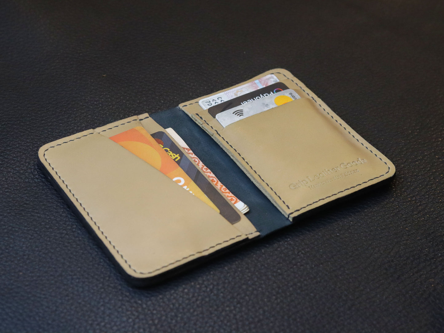 BI-FOLD SNAP WALLET CHIFFON WHITE AND BLACK