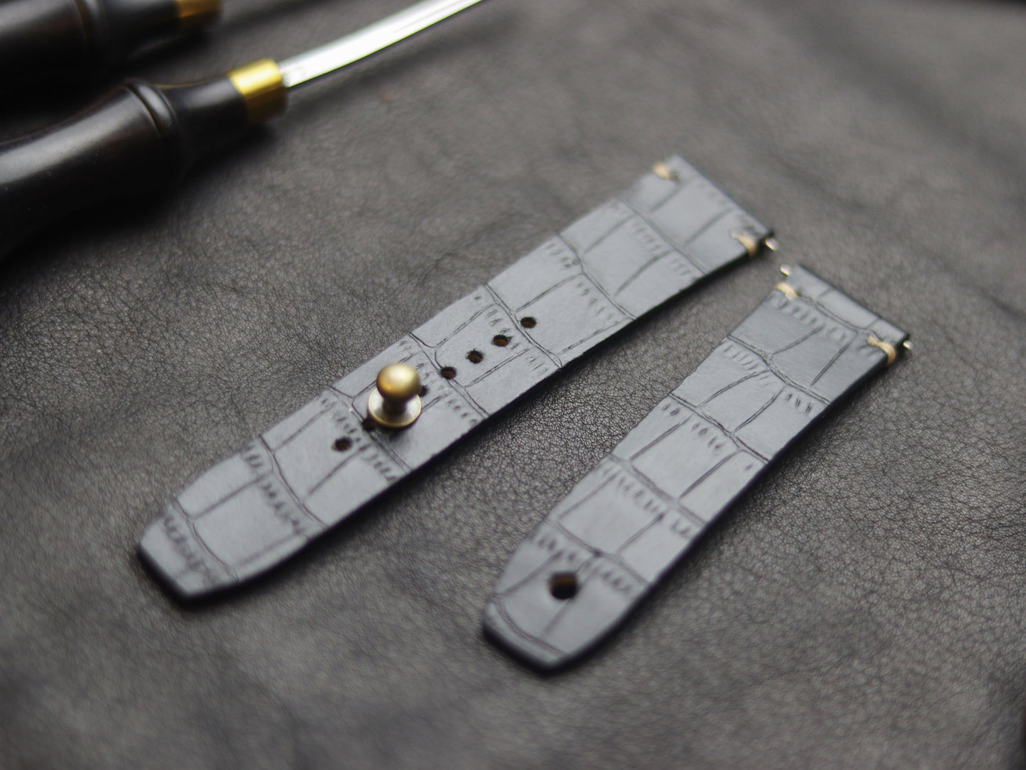 PANTOM BLACK (BEACH) - MINIMAL STITCHED WATCH STRAPS