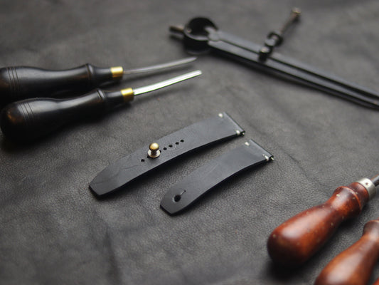 PANTOM BLACK (WHITE) - MINIMAL STITCHED WATCH STRAPS