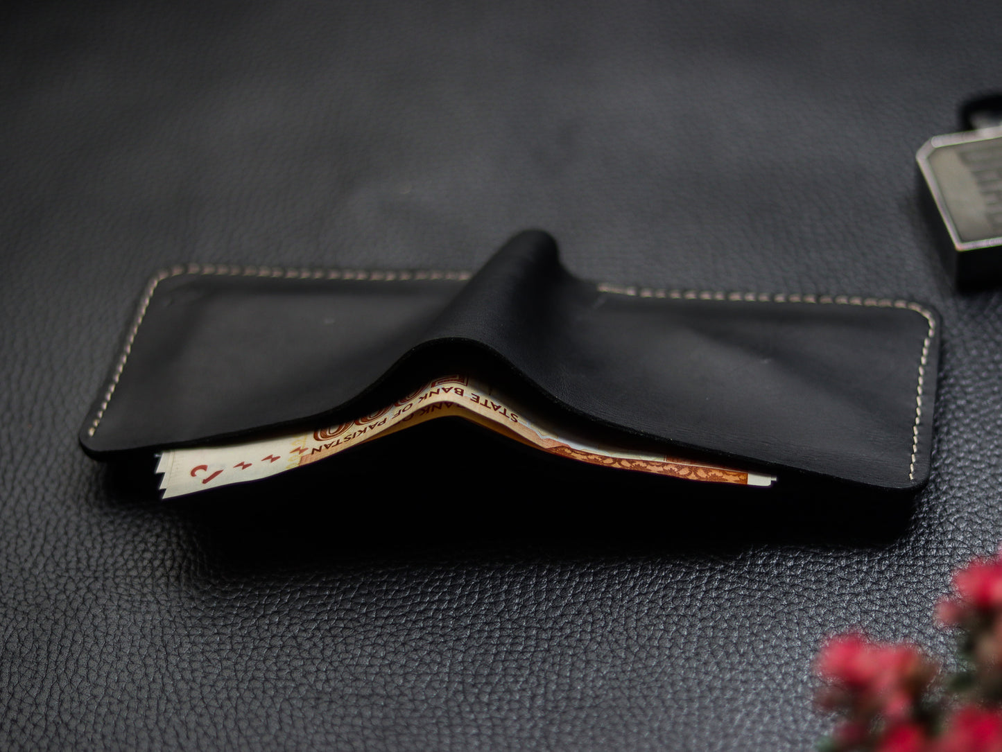 URBAN LEATHER WALLET CHARCOLE BLACK & CHIFFON WHITE