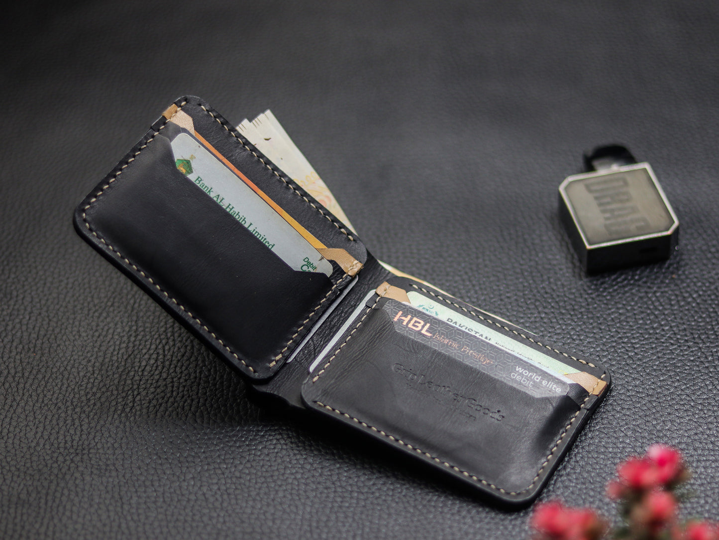URBAN LEATHER WALLET CHARCOLE BLACK & CHIFFON WHITE