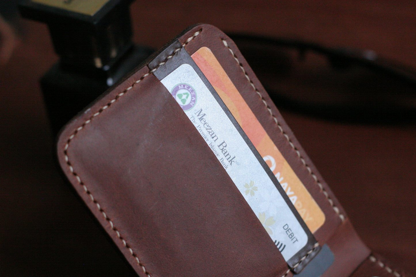 GROOM 2.0 LEATHER WALLET TAWNY  BROWN grip